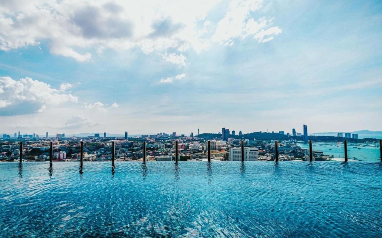 Central Pattaya Condo With A Beautiful View Exterior photo